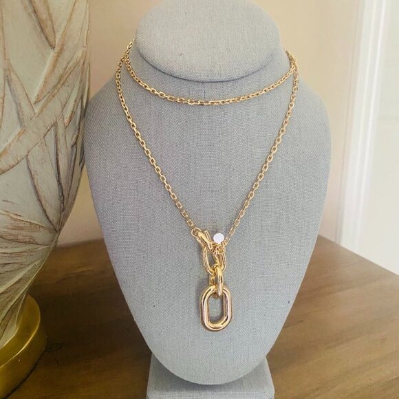 Ann Taylor LOFT Gold Tone Front Toggle Necklace - Picture 2 of 8